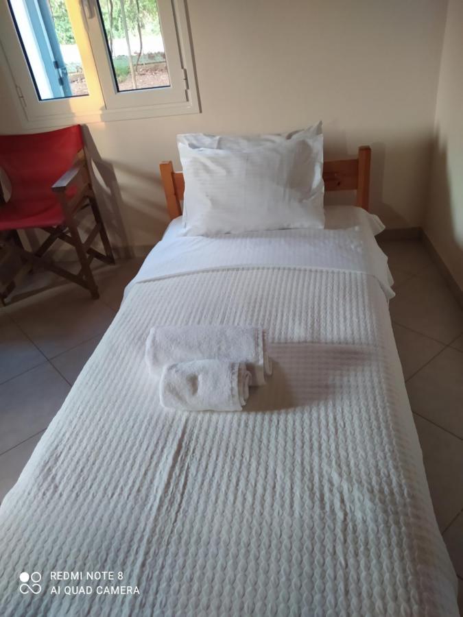Ozena Countryside Apartment Vromonerion Екстер'єр фото