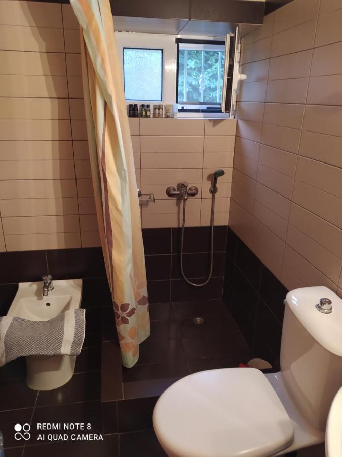 Ozena Countryside Apartment Vromonerion Екстер'єр фото